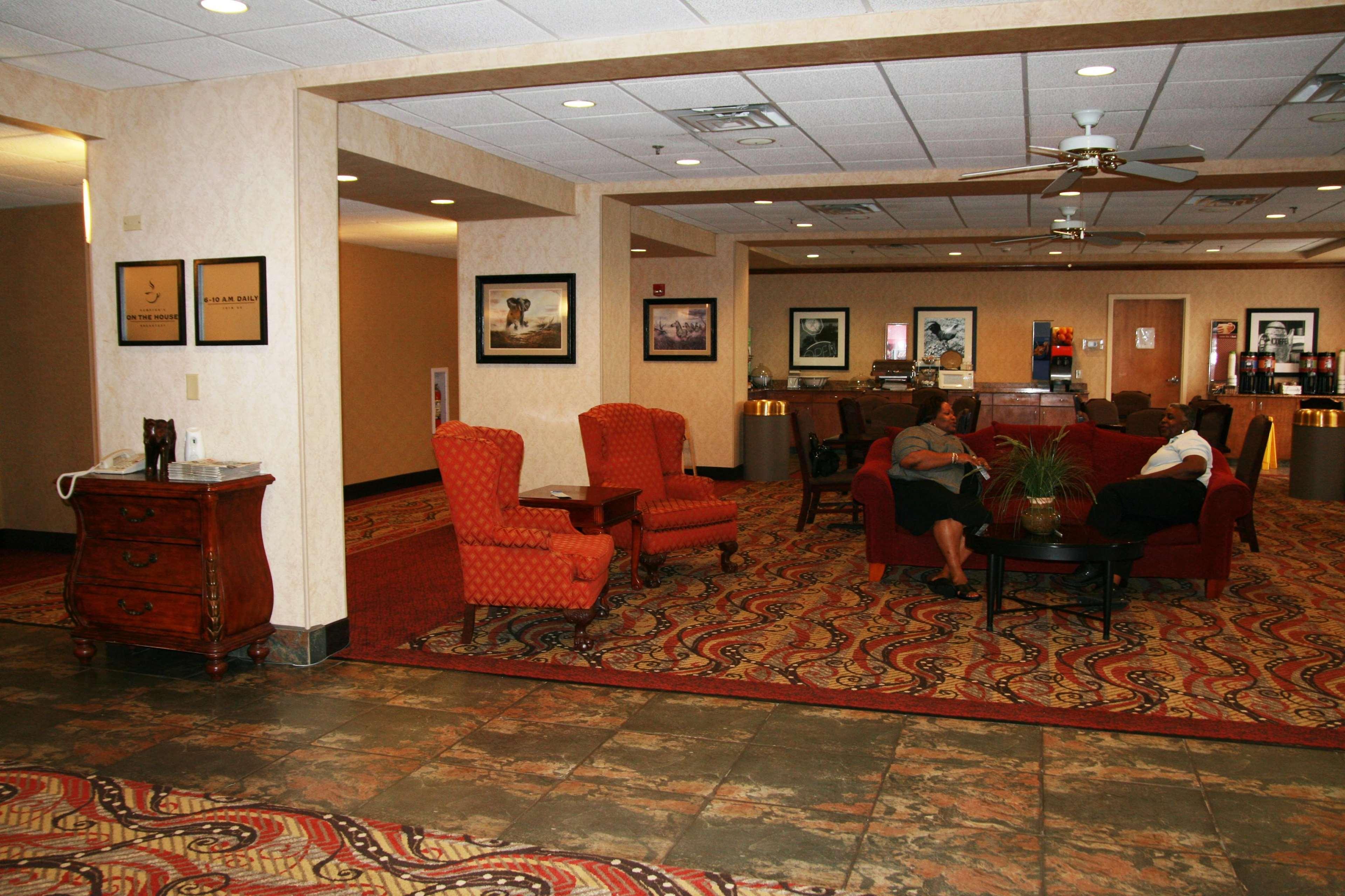 Hampton Inn Canton Interior photo
