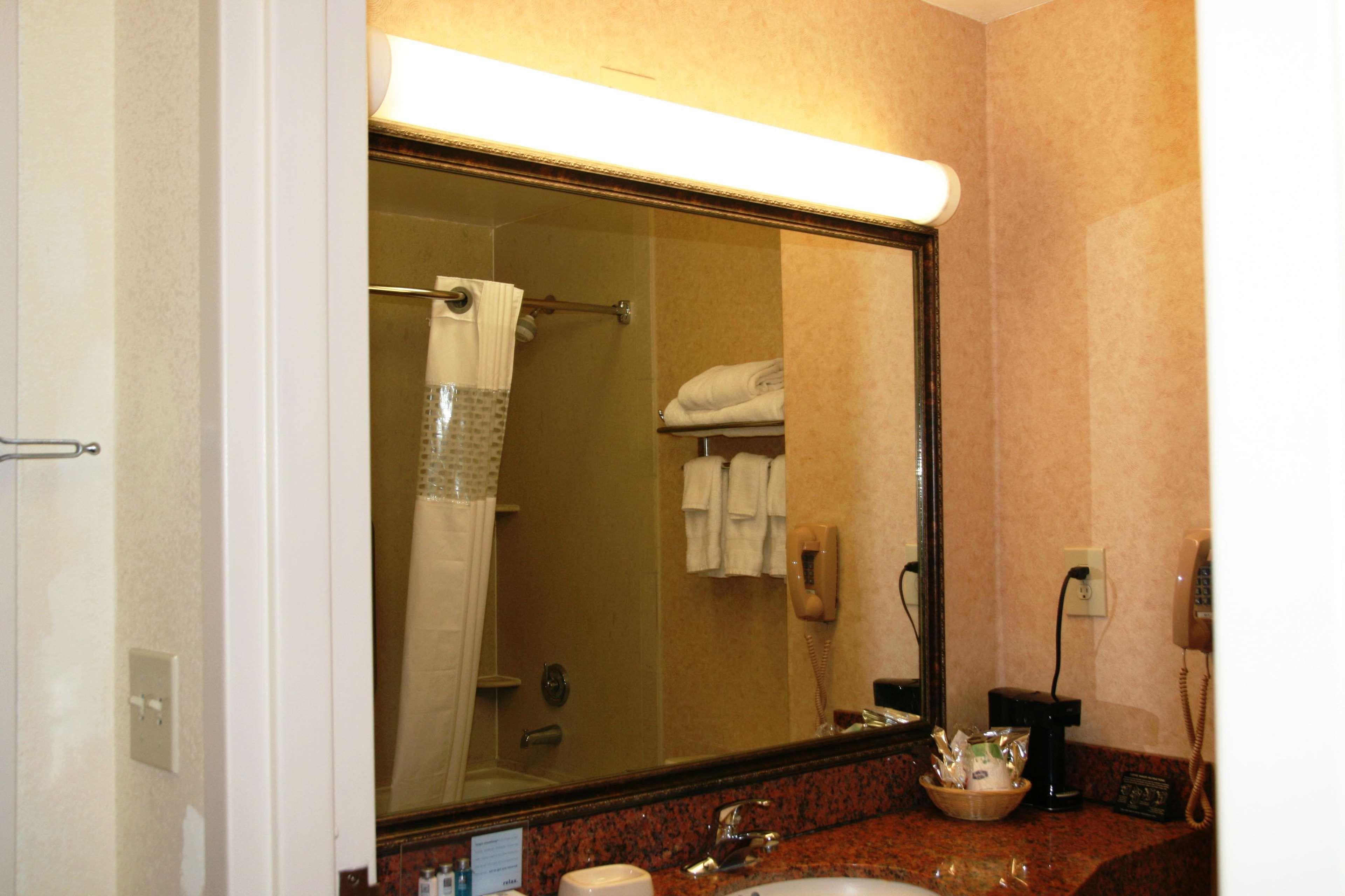 Hampton Inn Canton Room photo