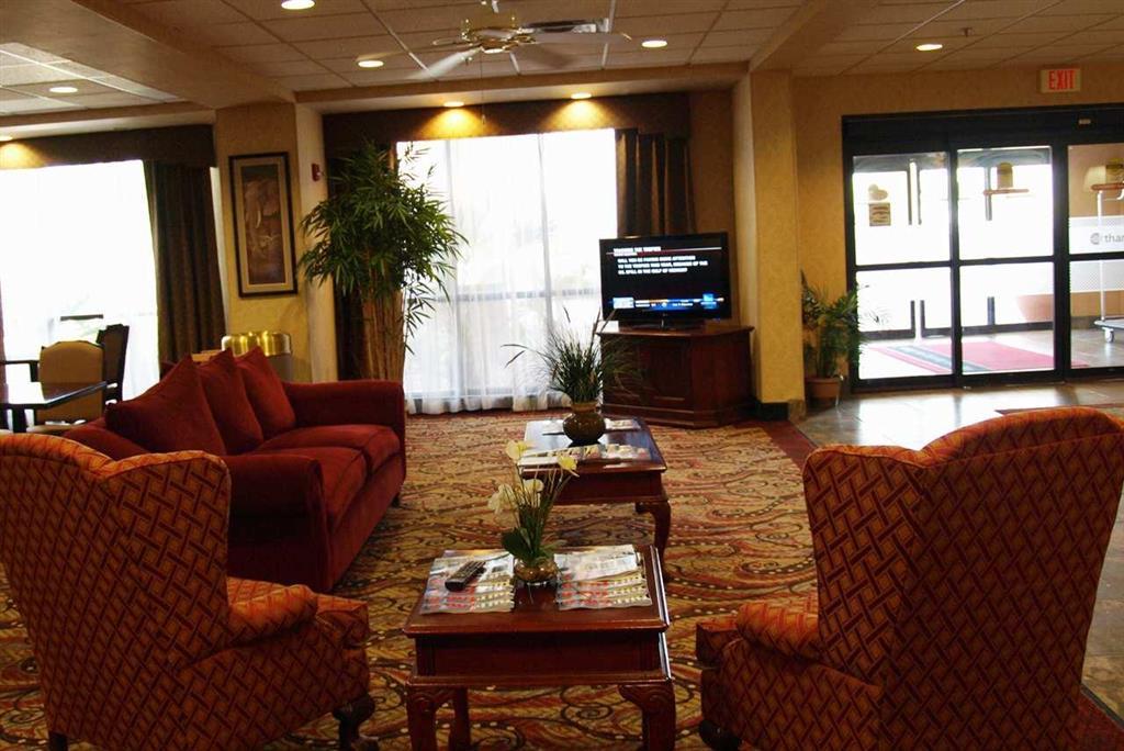 Hampton Inn Canton Interior photo