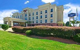 Hampton Inn  3*